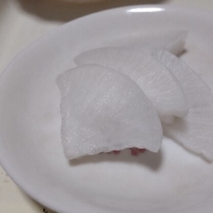 3日漬けて食べました。
白いお皿で写真写りがイマイチですが、とても美味しく頂きました。